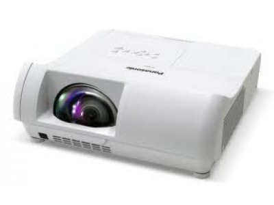 panasonic_pt-tw230_1.jpg